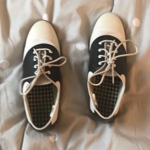 Vintage Style Saddle Shoes